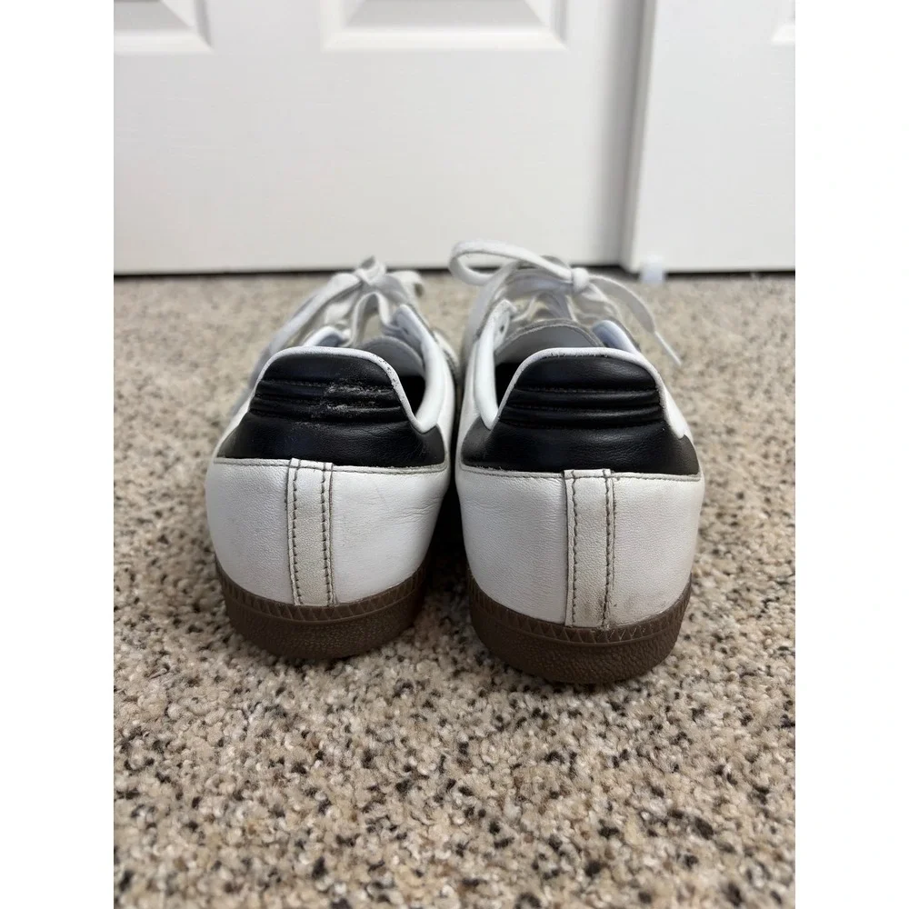 Adidas Samba OG Classic Low Top Sneakers Mens 9 Gum Sole White Black B75806